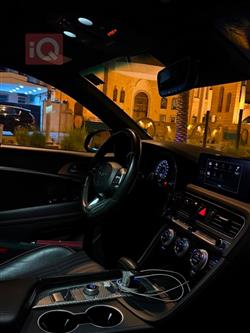 جنسس G70